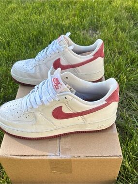 Nike Air Force 1 Low – White with Pink Suede Swoosh W 9.5